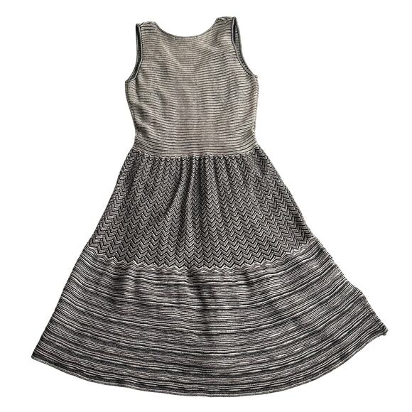 Knitted & Knotted Anthro Textured Metallic Sleeveless Silver Sweater Dress L - Picture 2 of 8